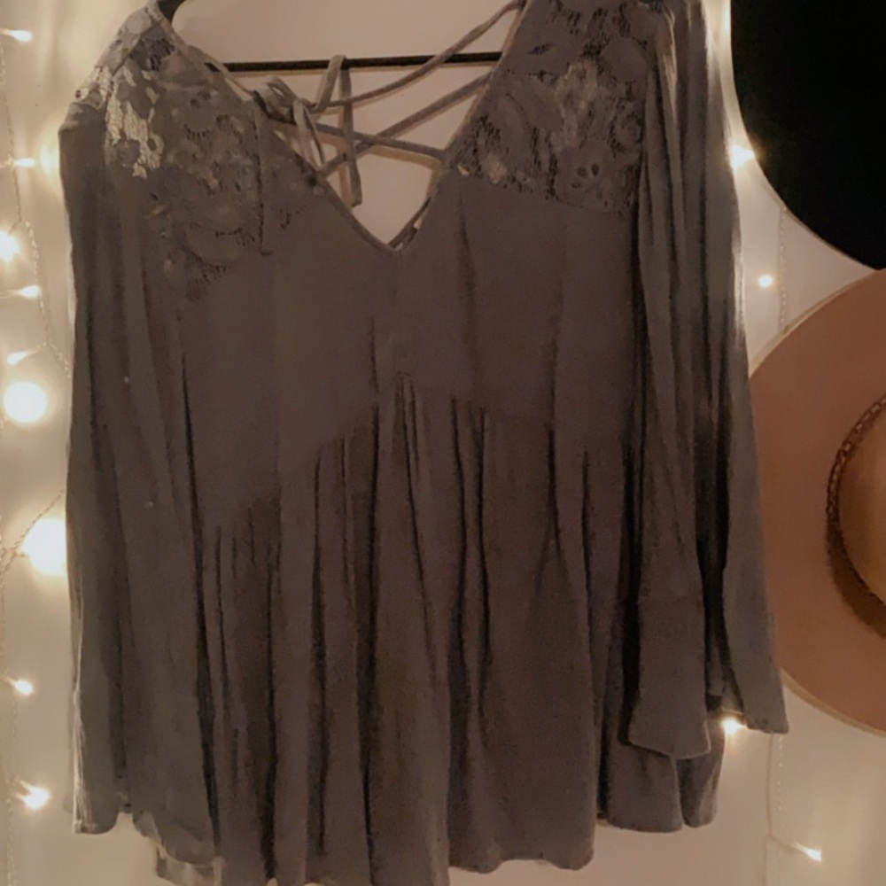 Women’s American Eagle blouse